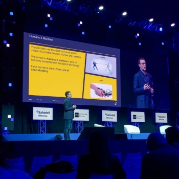 Humans and Technology – Dispelling the Myths – relacja z panelu dyskusyjnego MWC Barcelona 2022